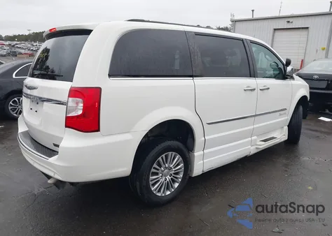2013 Chrysler Town & Country Touring-L z USA, uszkodzony, nr VIN 2C4RC1CG1DR623829